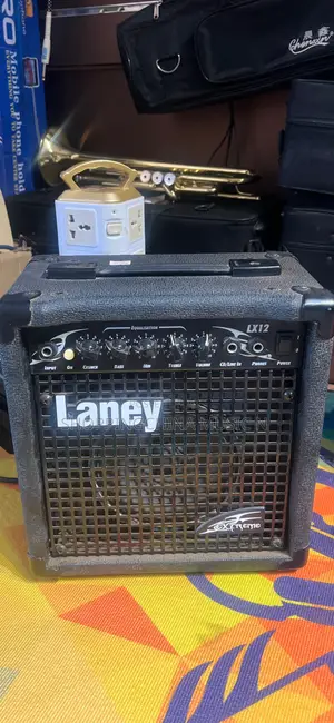 Combo Bass Solo Solid State Guitar Amp Laney Guitar LX12