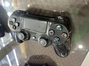 Original Uk Ps4 Controllers