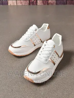 Women's Sports Shoes