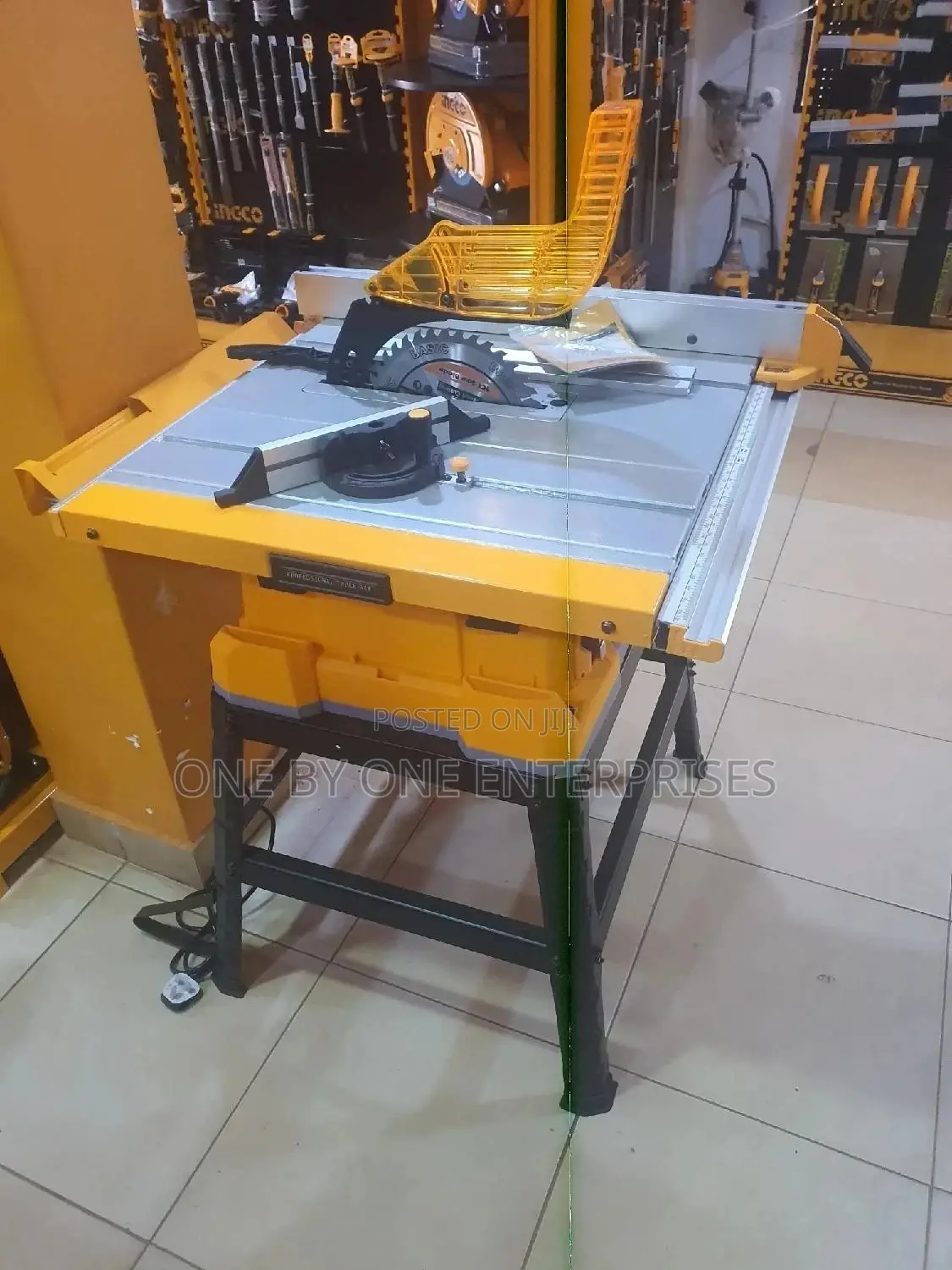 Ingco 10" Table Saw 2600W