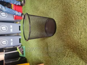 Small Wire Mesh Trash Can