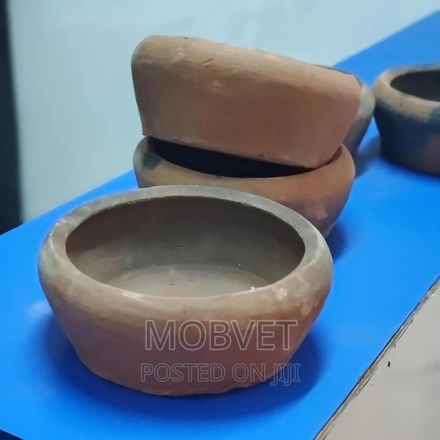 Rabbit Clay Feeders *