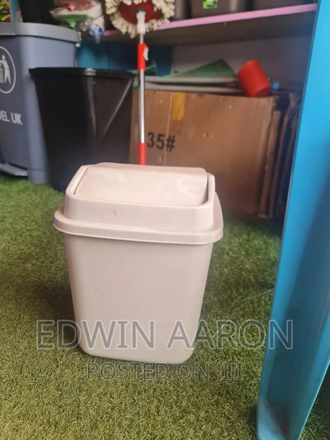 Waste Bin With Swing Lid 8L