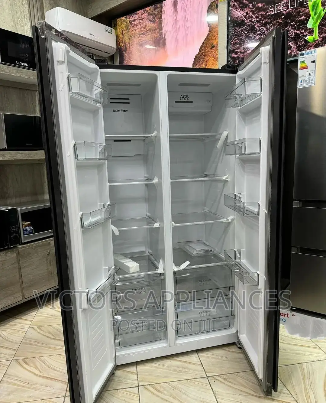 Hisense 670L Side by Side Refrigerator