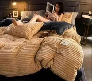 4pcs Woolen Volvet Bedcover