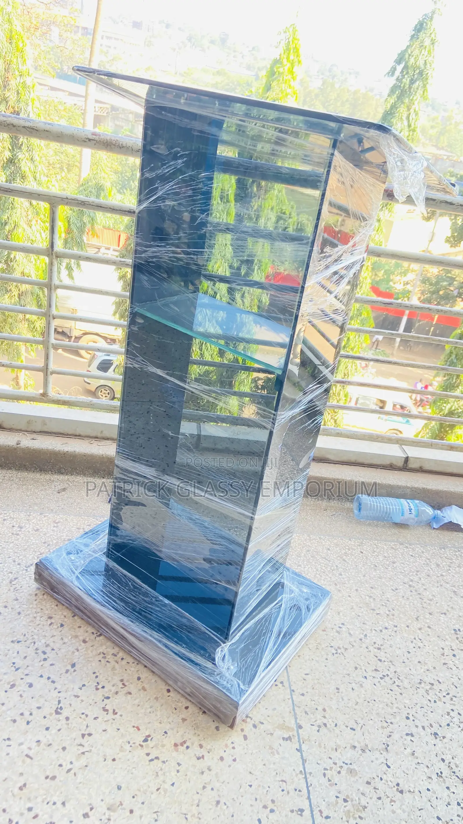 Black Glass Podium