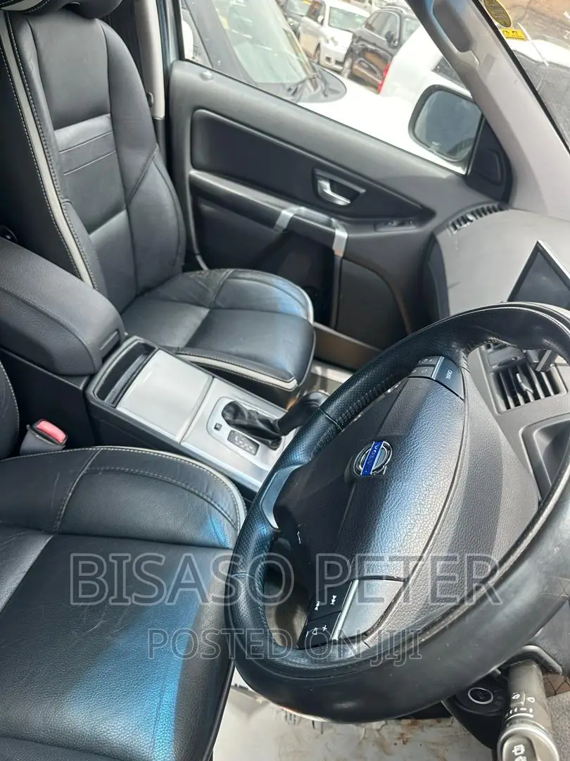 Volvo XC90 2008 Gray