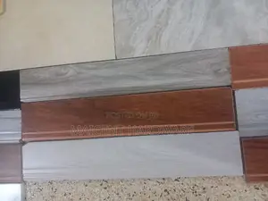 Sicartings Tiles Made in Chain