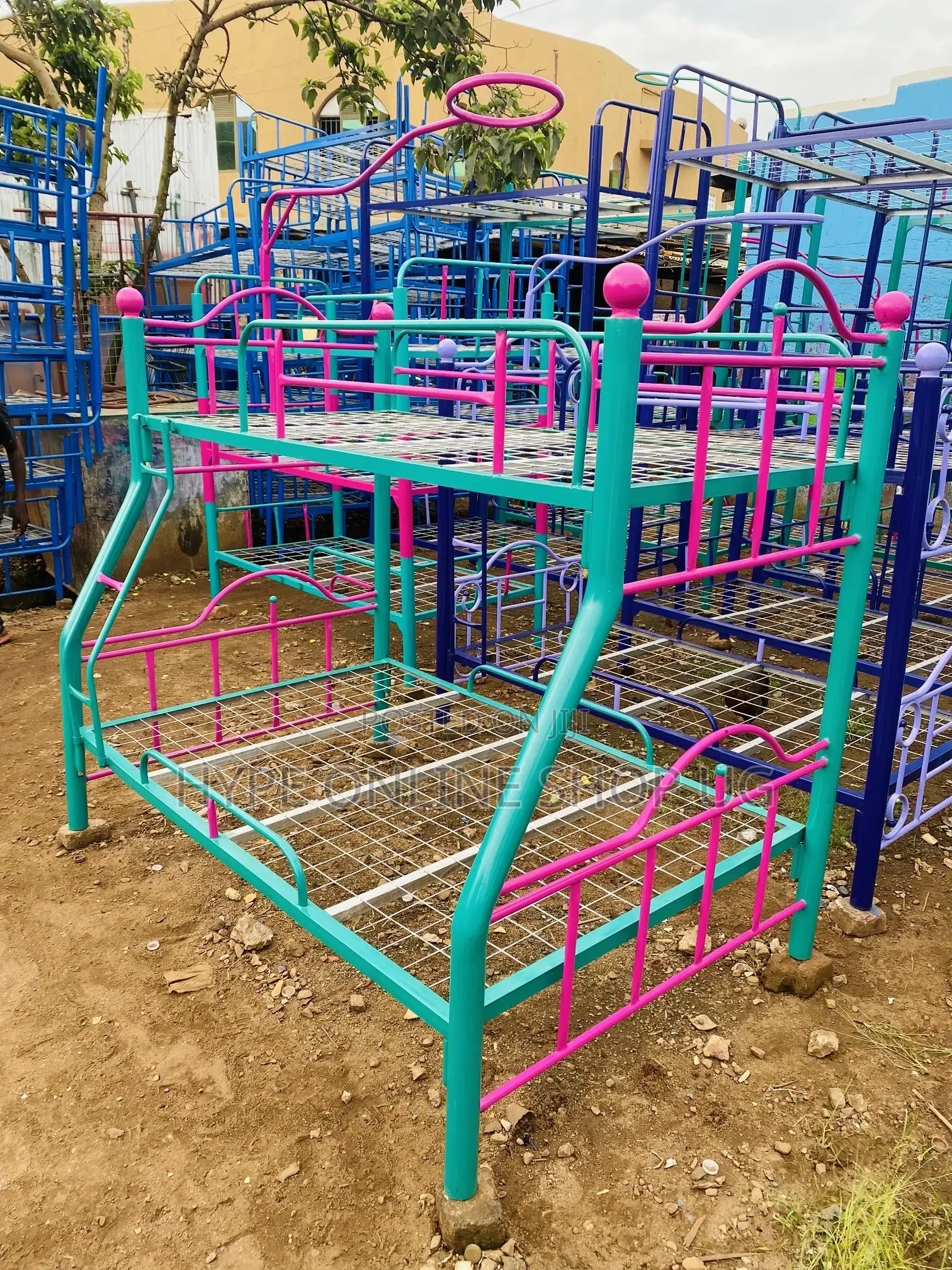 Pink,Green Bed