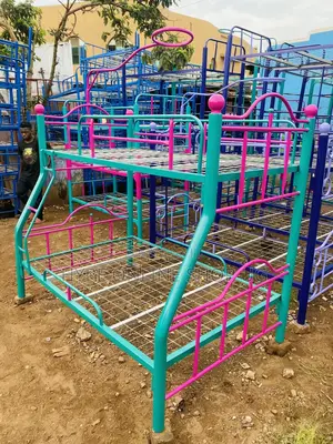 Pink,Green Bed