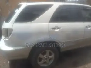 We Spray Accidental Vehicles in All Sizes