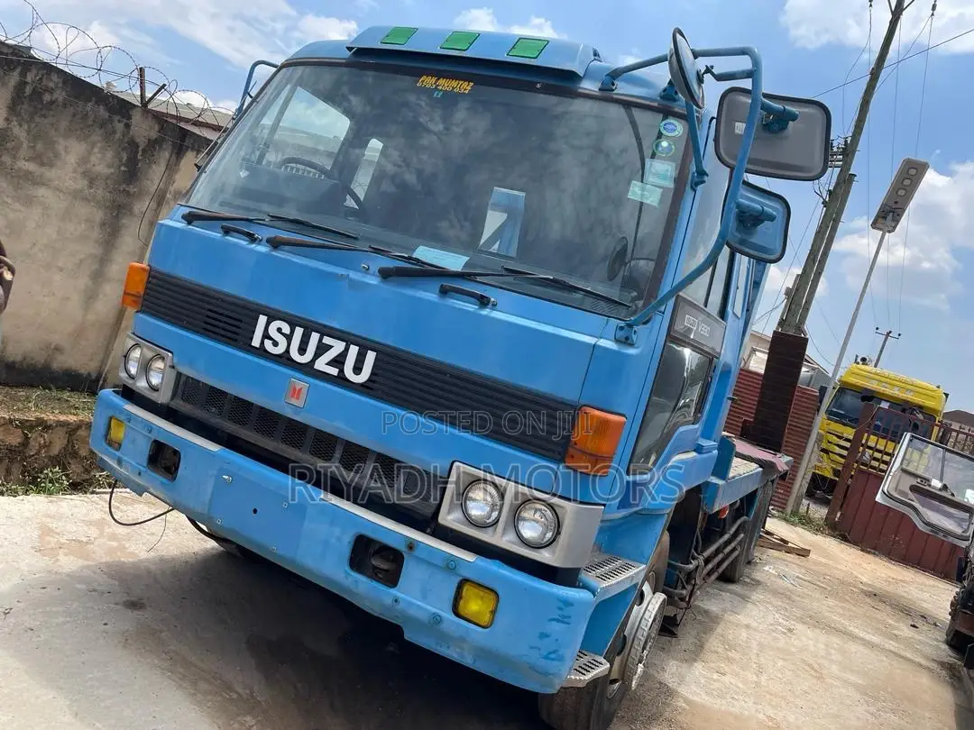 Isuzu Low Bed