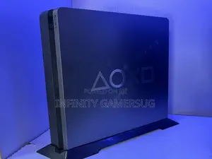PS4 Slim Sony Chipped