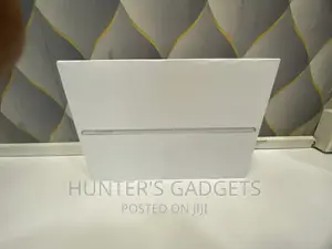 New Apple iPad 10.2 (2021) 64 GB Silver
