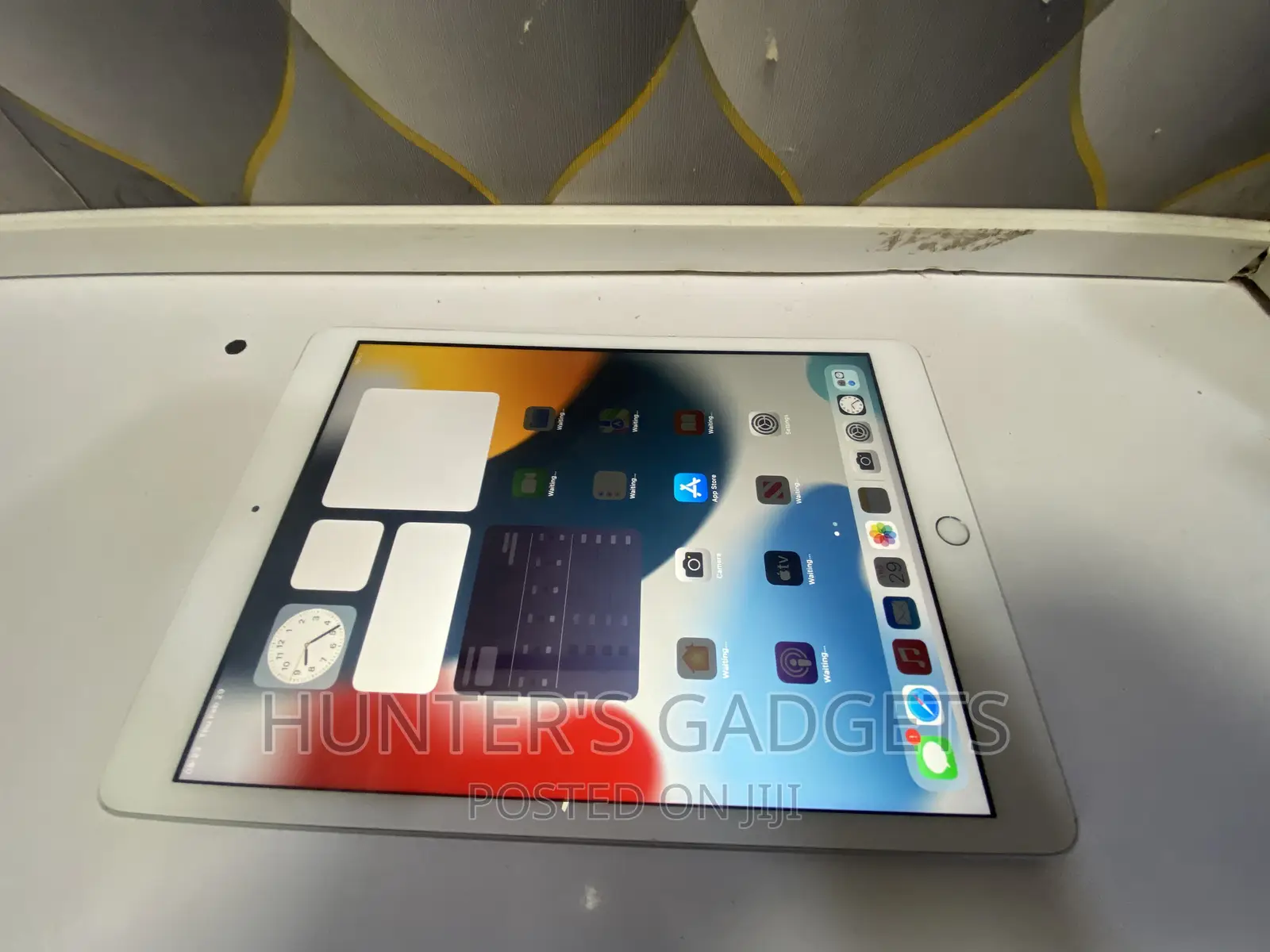 Apple iPad 10.2 (2020) 128 GB Gray