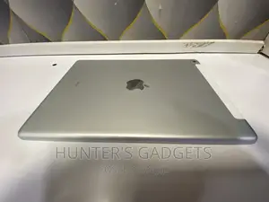 Apple iPad 10.2 (2020) 128 GB Gray