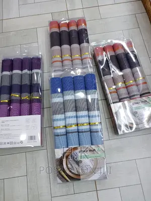 4pc Set of Table Mats
