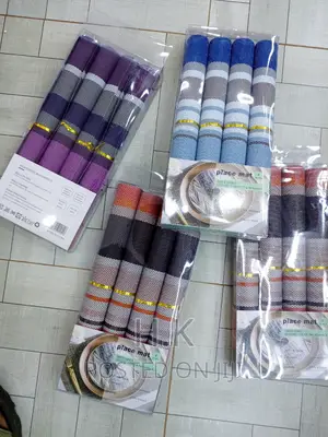 4pc Set of Table Mats