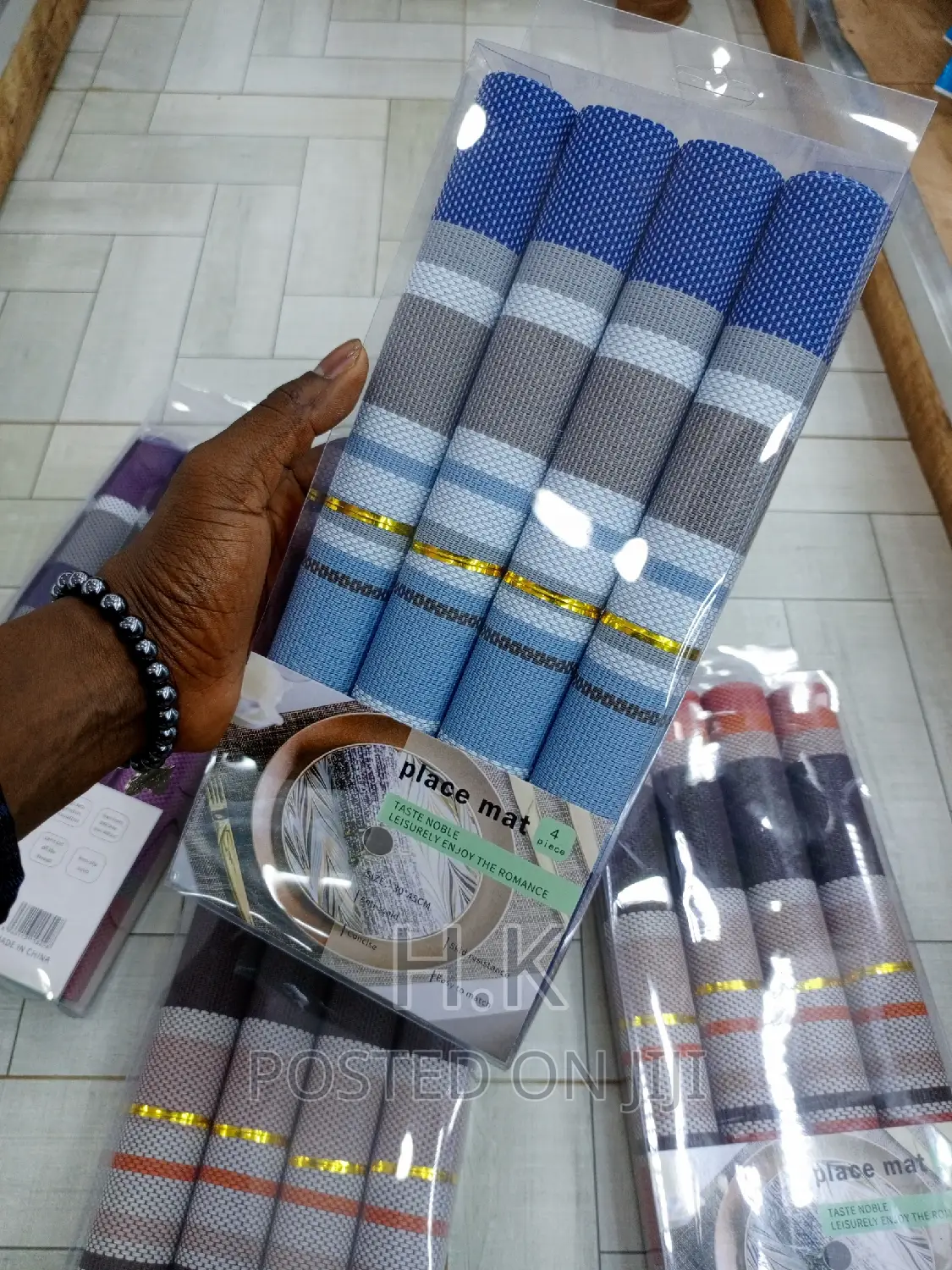 4pc Set of Table Mats