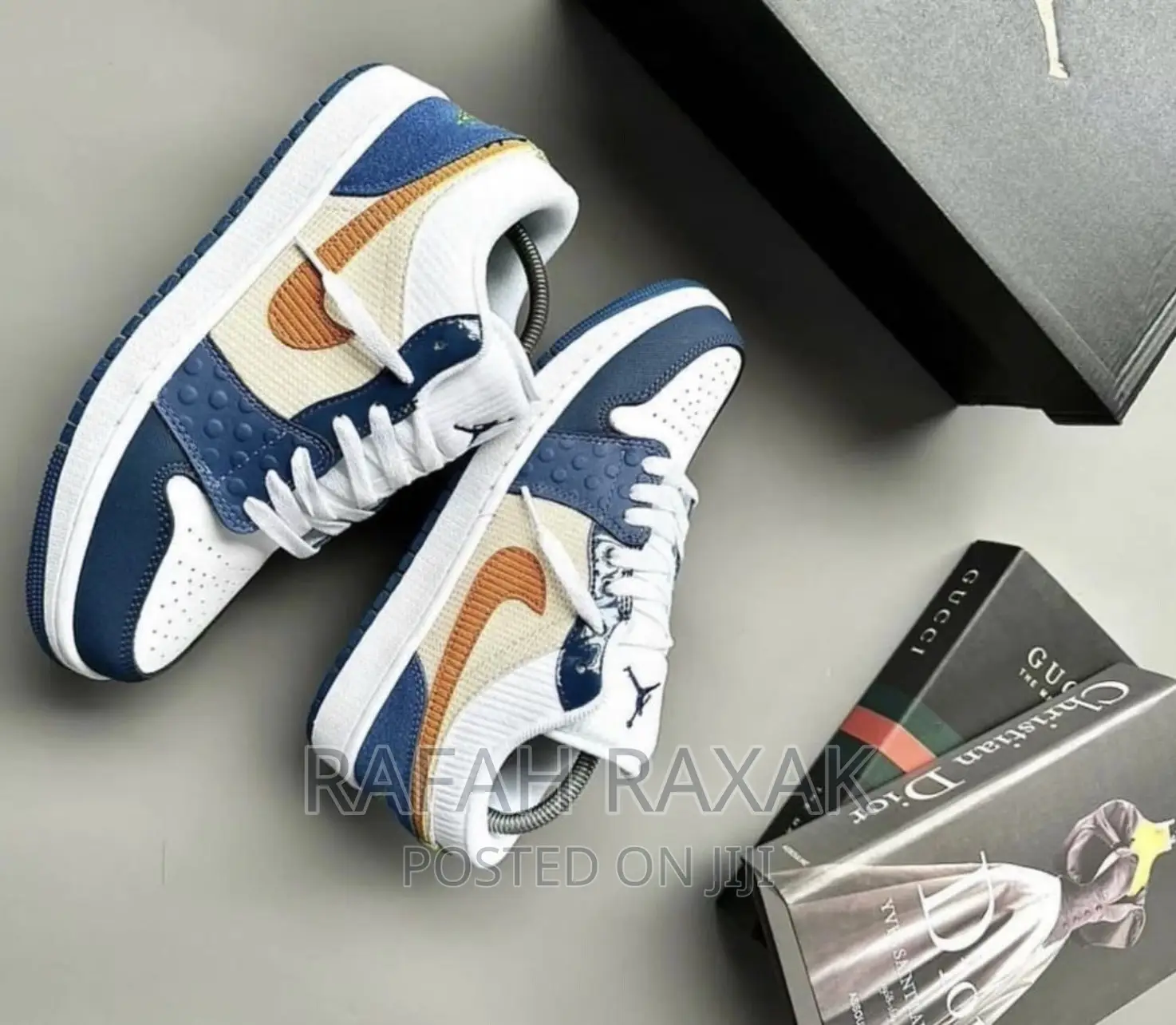 Original Unisex Nike Jordan 1 Low SE Sneaker(Blue White)