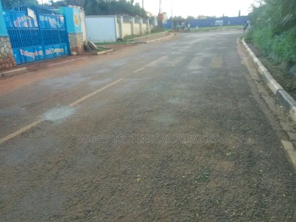 Low Cost Seal Road Construction for Low Volume Roads,