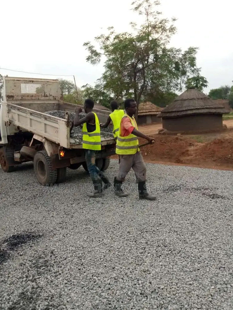 Low Cost Seal Road Construction for Low Volume Roads,