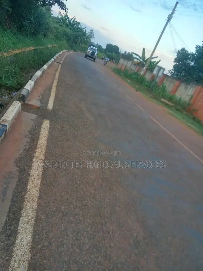 Low Cost Seal Road Construction for Low Volume Roads,
