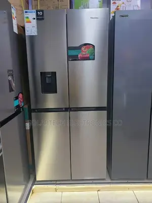 Hisense 561L Refrigerator