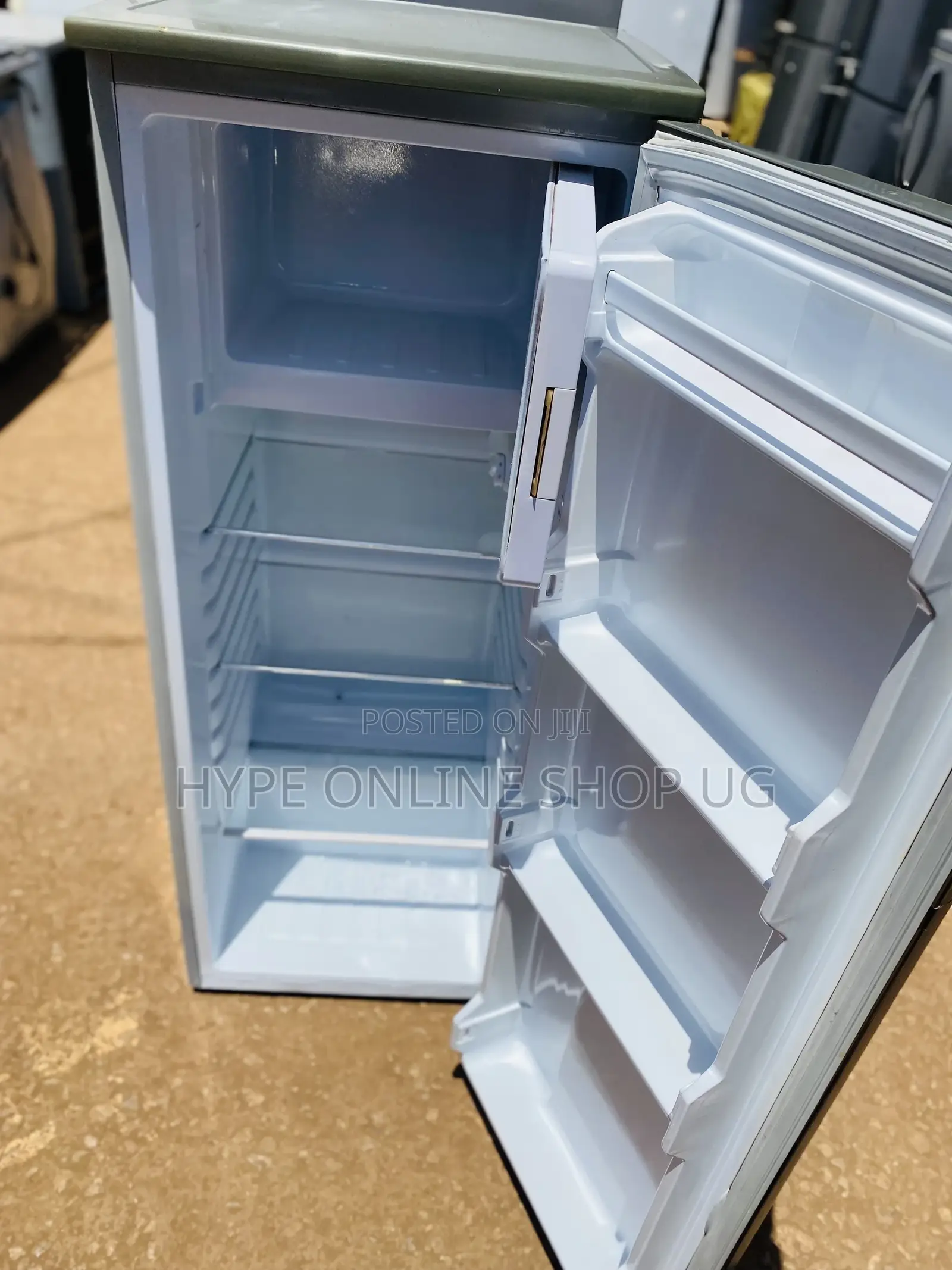 Saachi Fridge 158L