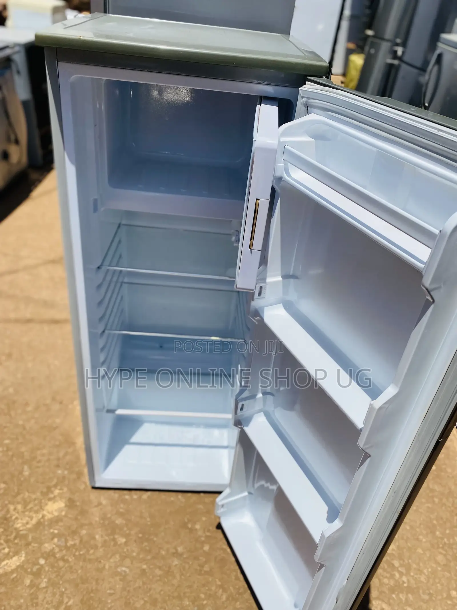 Saachi Fridge 158L