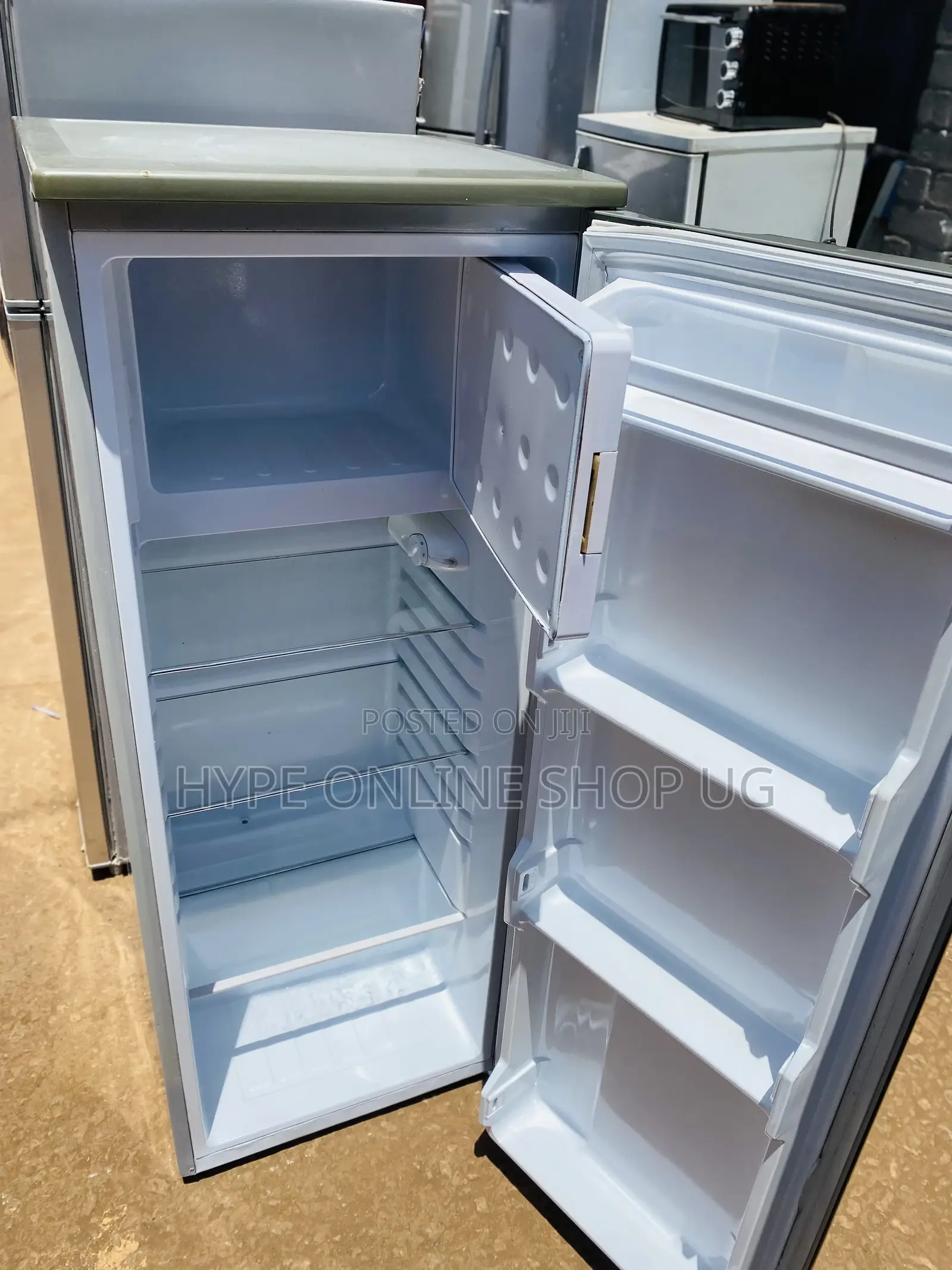 Saachi Fridge 158L