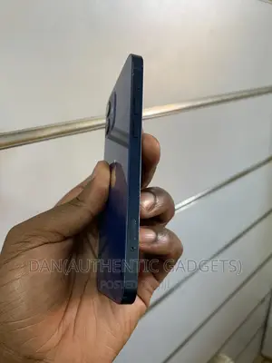 Apple iPhone 12 64 GB Blue