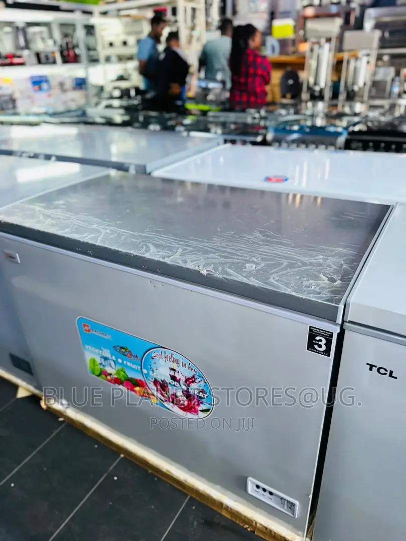 SAYONA 400litres Chest/Deep Freezers \\ SILVER 