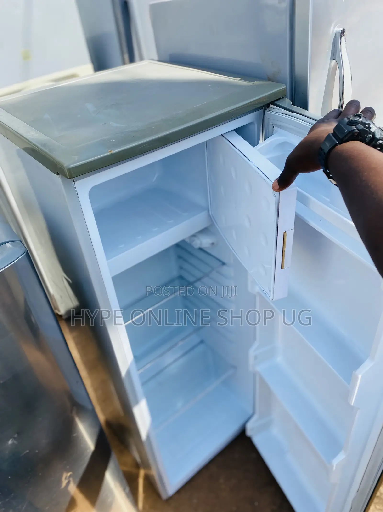 Home Standard Fridge 170L