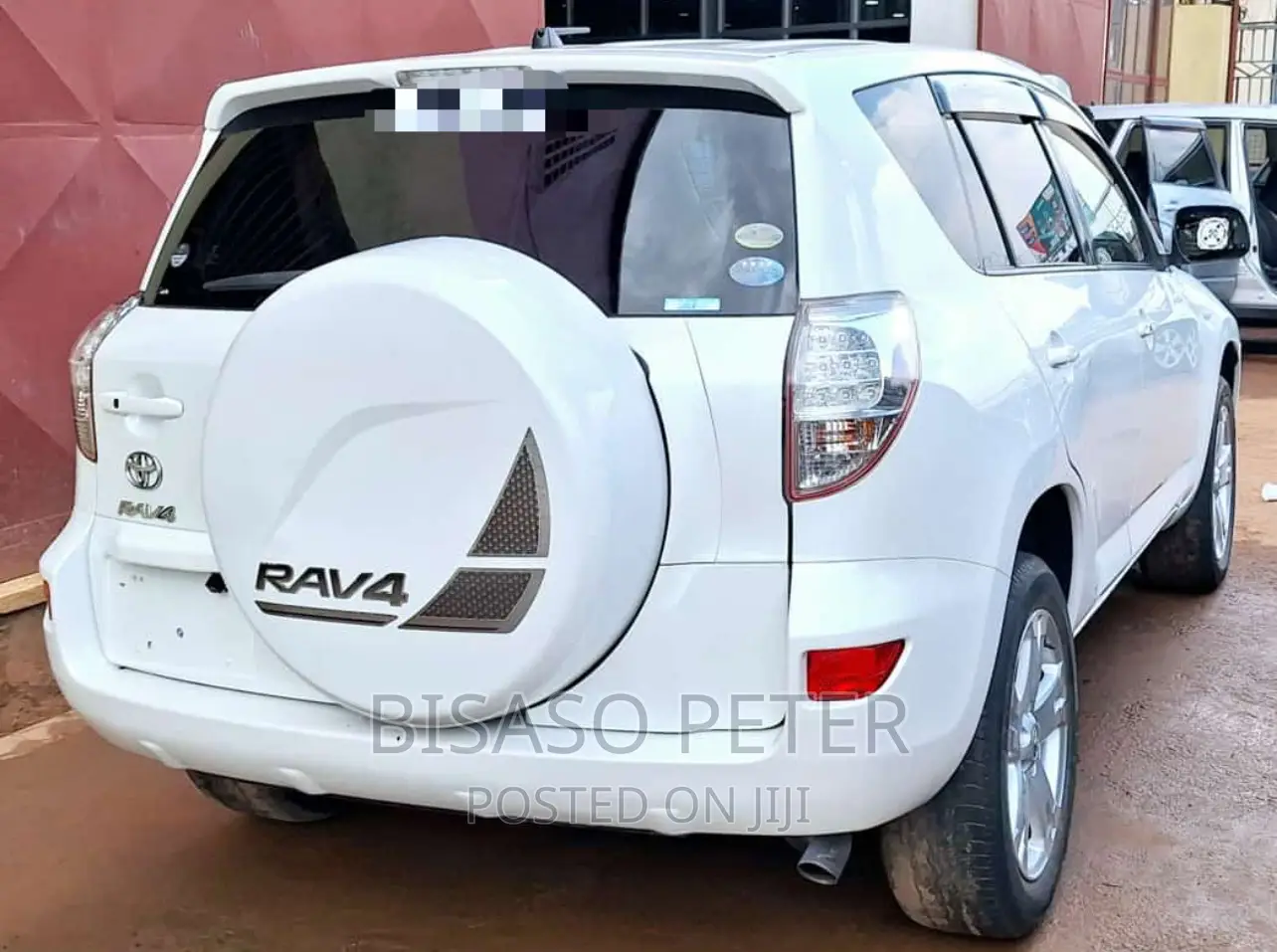 Toyota RAV4 2008 White