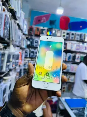 Apple iPhone 8 64 GB White