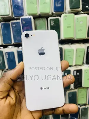 Apple iPhone 8 64 GB White