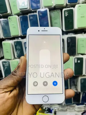 Apple iPhone 8 64 GB White