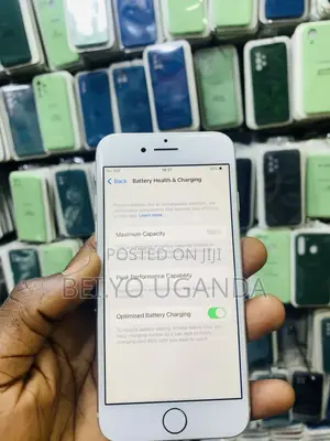 Apple iPhone 8 64 GB White