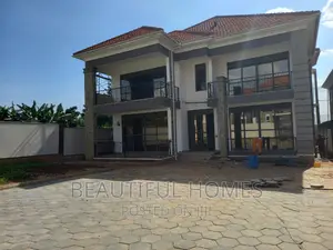 Furnished 7bdrm Mansion in Najjera All Tarmack, Kira for sale