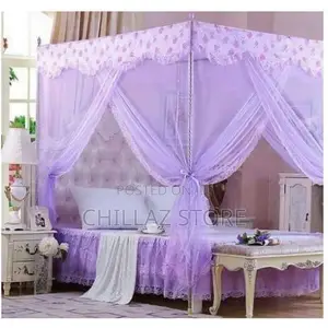 Flat Mosquito Net With 4 Metallic Poles