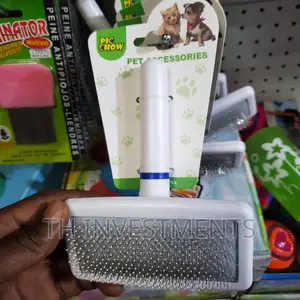 Pet Combing Brush.
