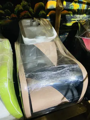 Hair Shower Boss Chairs