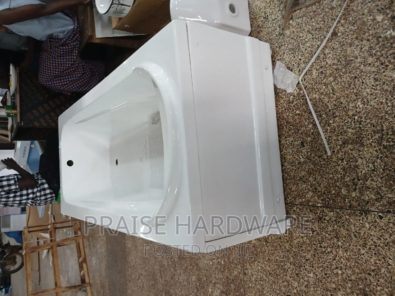Inbuilt Bathtab