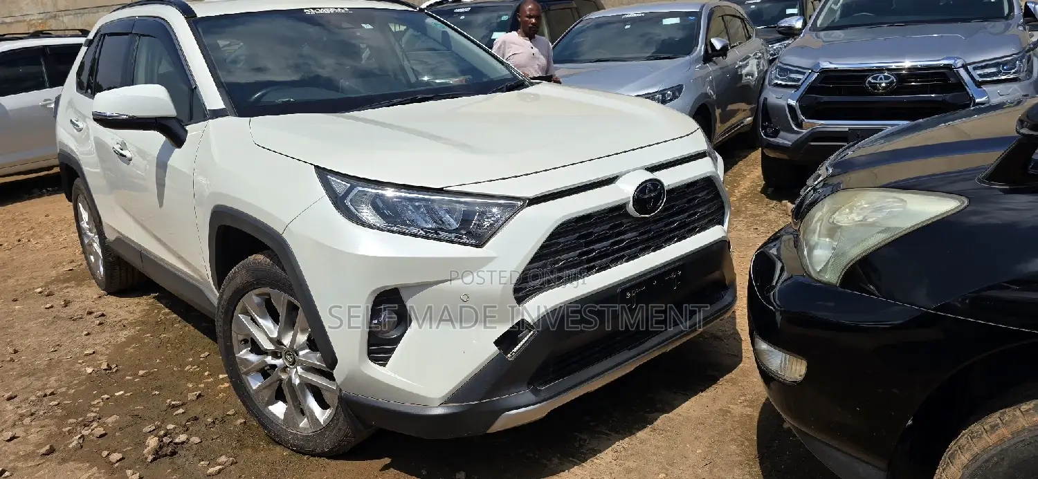 Toyota RAV4 2018 White
