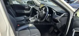 Toyota RAV4 2018 White