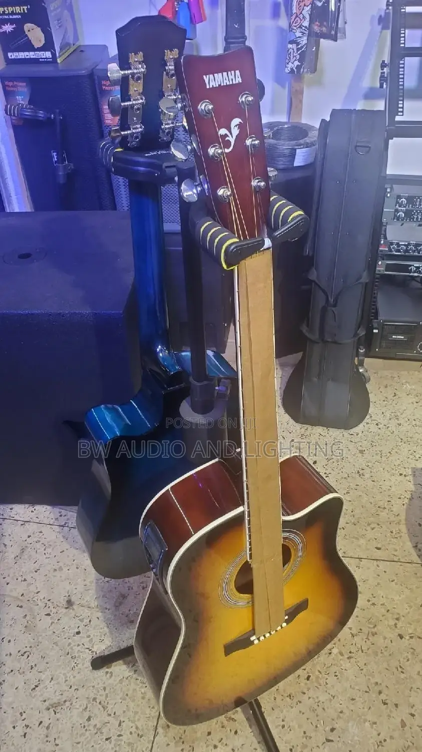 Yamaha ACOUSTIC Guitar