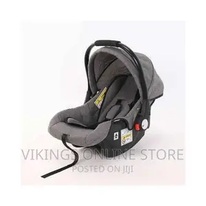 Toddlers/ Baby Car Seat -Black, Color and Design May Vary