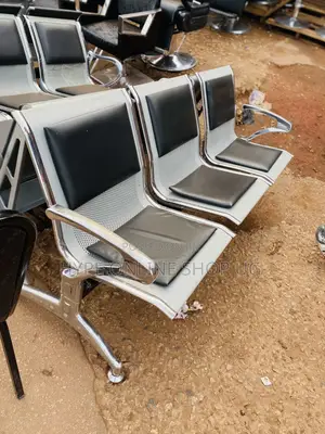Soft Waiting Chairs Ug: