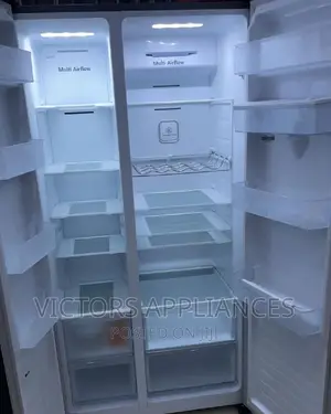 670liters Hisense Side by Side Refrigerator Black